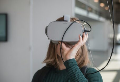 How Is Virtual Reality Being Used in Healthcare Today