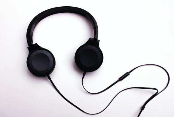 Headphones - black corded headphones